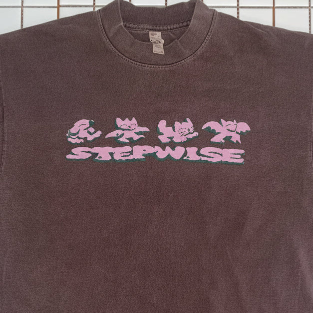 Stepwise logo tee